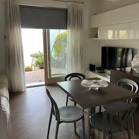 La Casa Nel * Riva di Solto